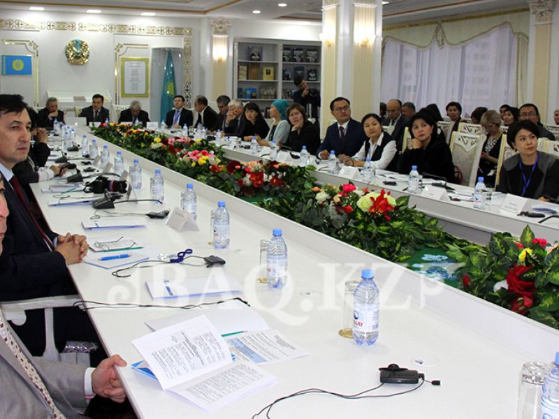 100 оқулықтың алғашқылары латын қарпімен жарық көреді 100 оқулықтың алғашқылары латын қарпімен жарық көреді
