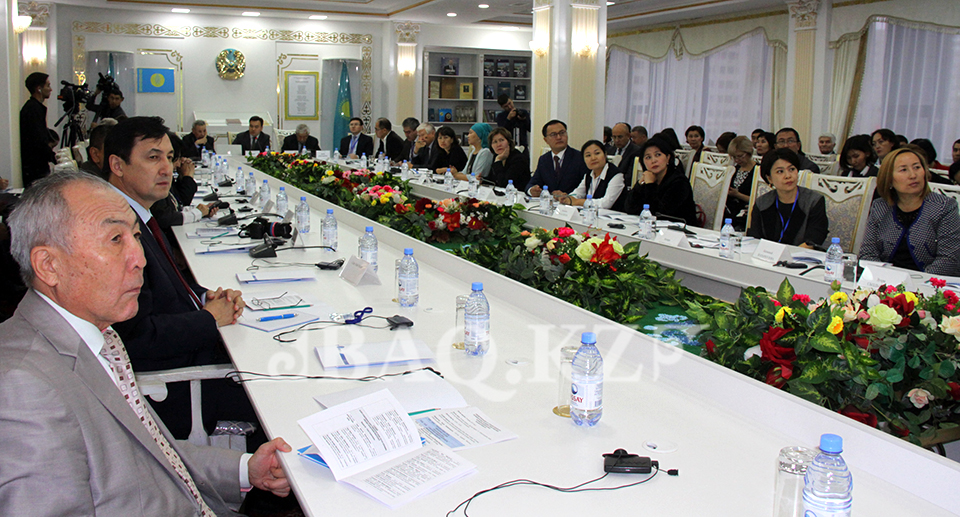 100 оқулықтың алғашқылары латын қарпімен жарық көреді 100 оқулықтың алғашқылары латын қарпімен жарық көреді