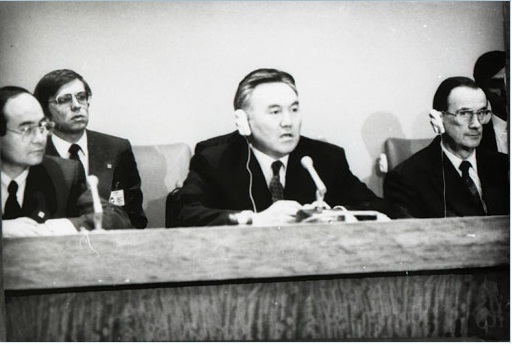 Оон 1991. Назарбаев 1992. ООН 1992 год. Речь Назарбаева 1994. ООН В Казахстане.
