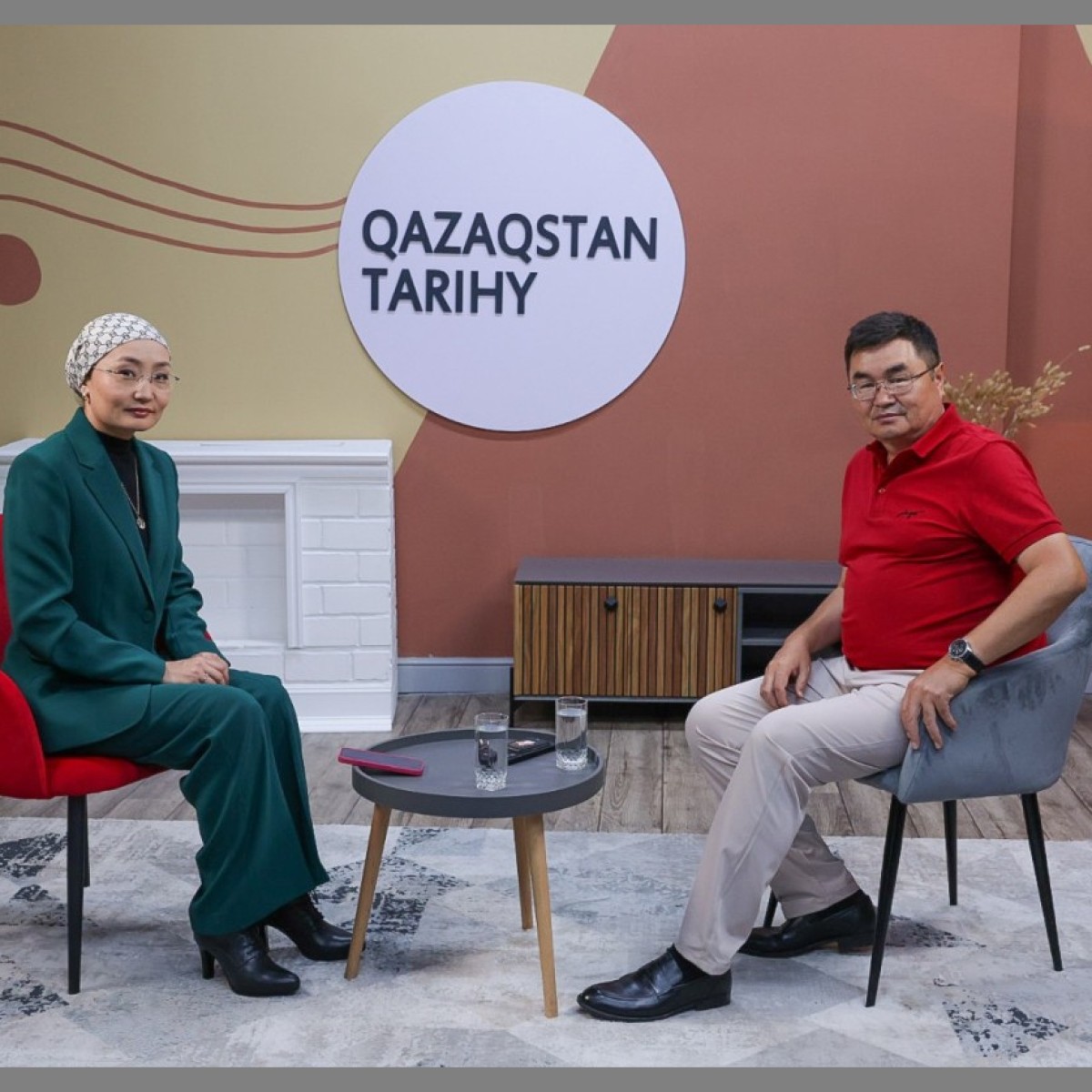 Нұрлан Кенжеахмет Тайваннан көне қазақ тілінде жазылған архивті - e-history.kz