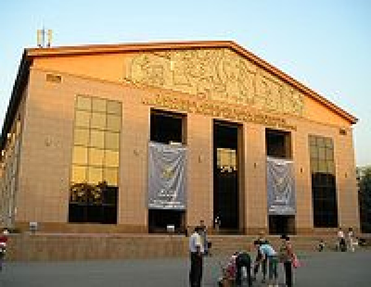 1944 жылы Алматы қаласында Балалар мен жасөспірімдер театры ашылды. - e-history.kz