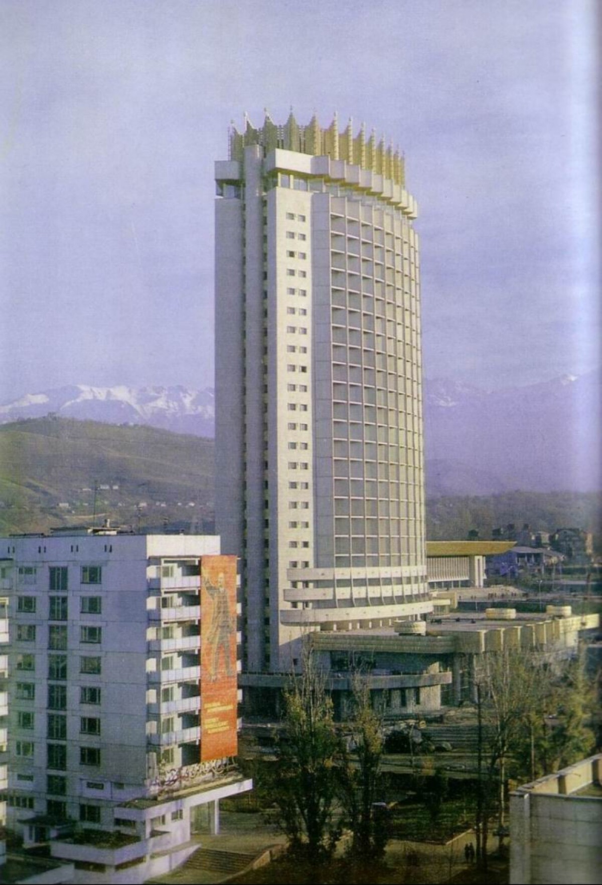 В 1930 году была создана проектная академия KAZGOR - e-history.kz