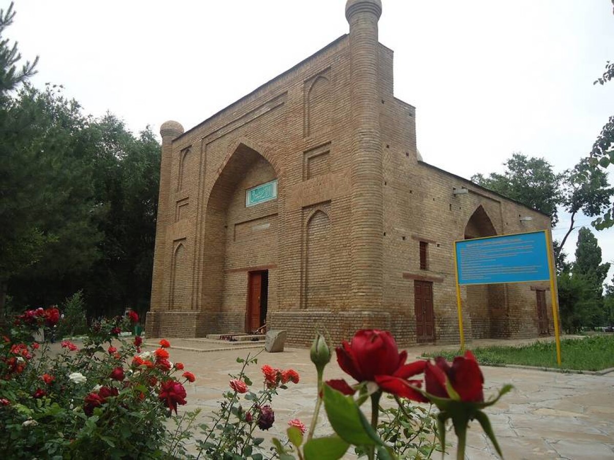 The old-timer building. The Mausoleum of Karakhan - e-history.kz