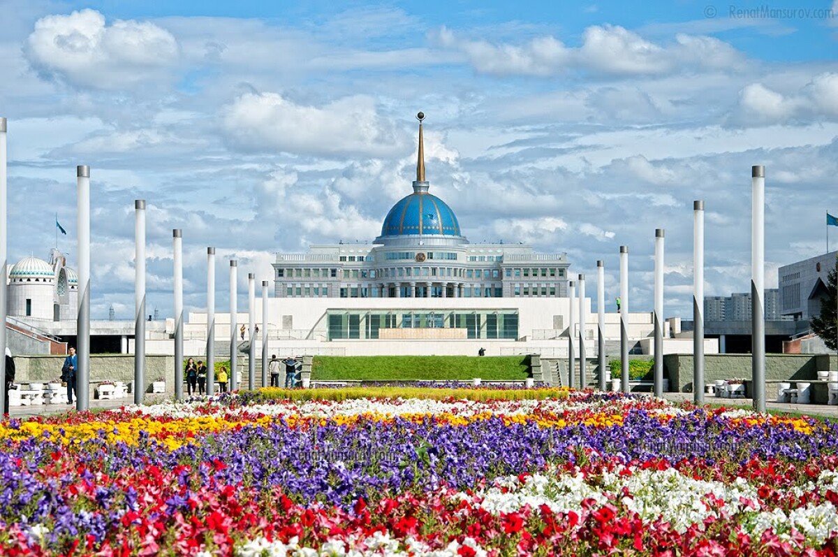 Казахстан за двадцать пять лет: стабильный, но напряженный  - e-history.kz