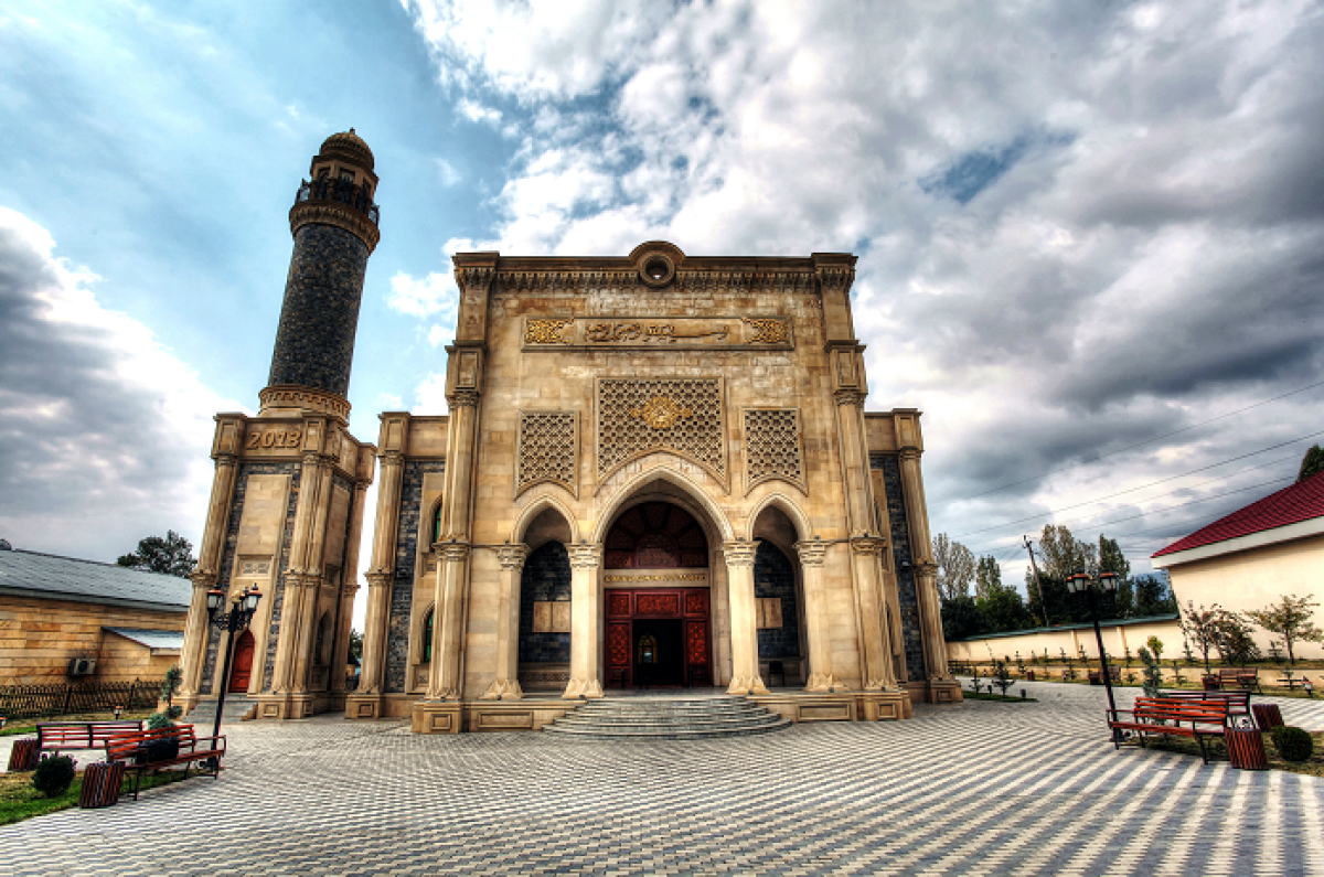 AZERBAIJAN: PEARL OF THE ISLAMIC WORLD SHINED OUT IN ASTANA - e-history.kz