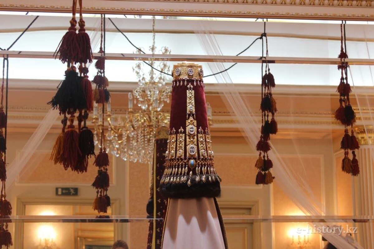 An exhibition of jeweler Berik Alibay opened in Astana - e-history.kz