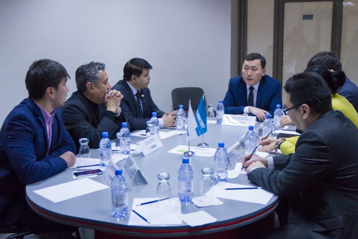 Round table "Alash heritage and ideas of the President of Kazakhstan" was held - e-history.kz