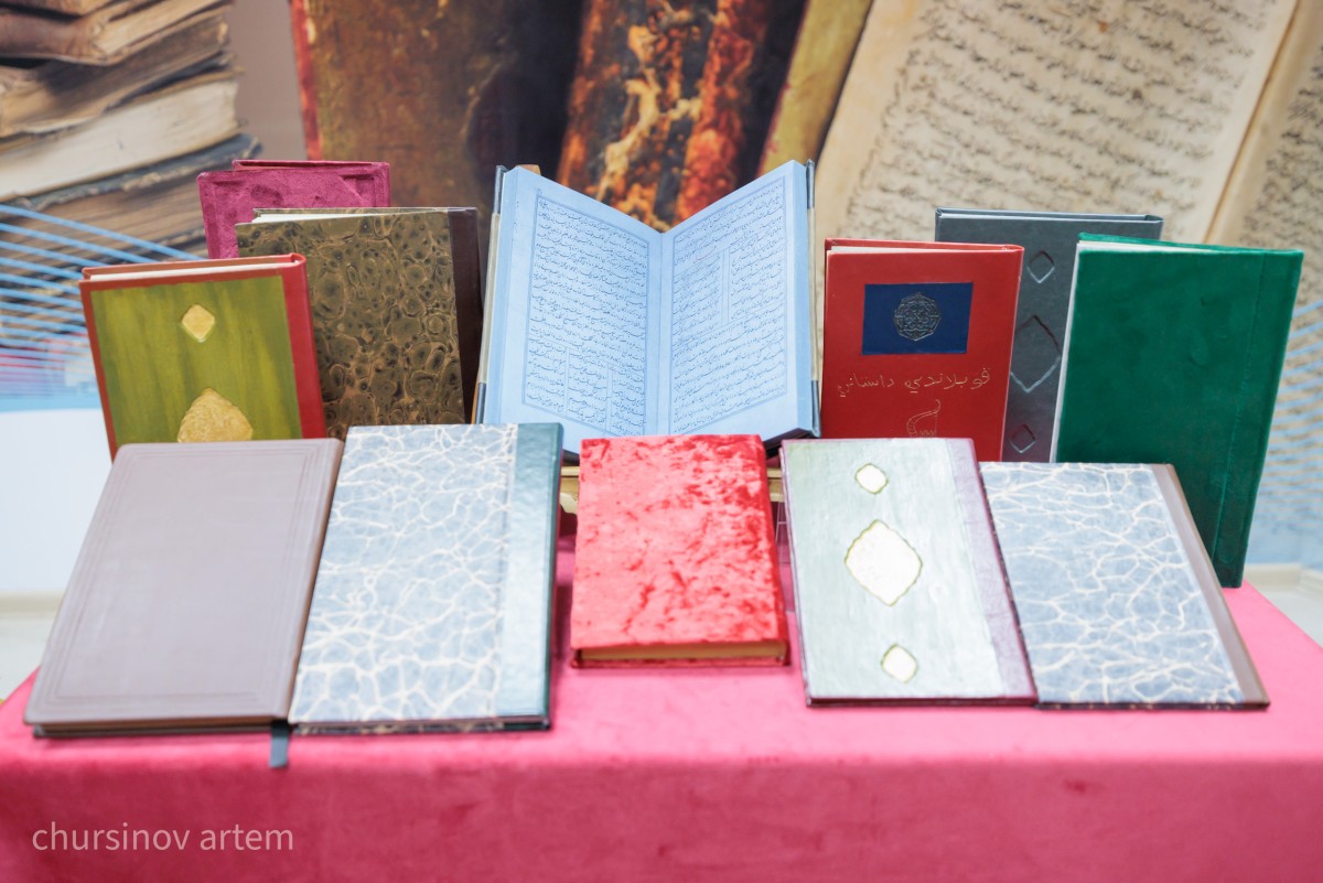 «Қолжазба – елдің рухани қазынасы» атты дөңгелек үстел өтті - e-history.kz