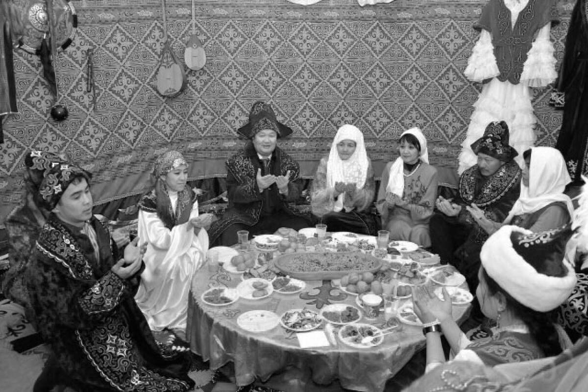 Hospitality (Konakzhaylyk) - e-history.kz