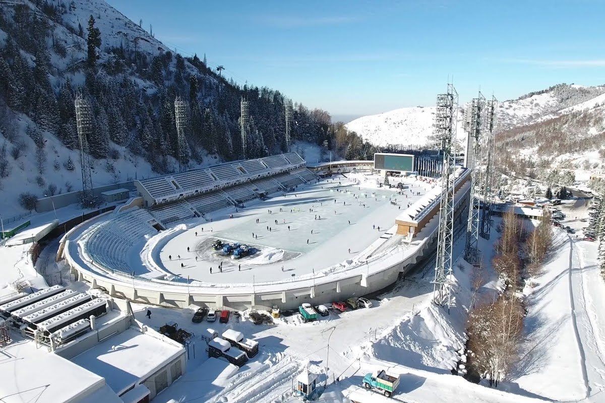 Рекордтар фабрикасы: Қазақстандағы алғашқы мұз айдыны - e-history.kz