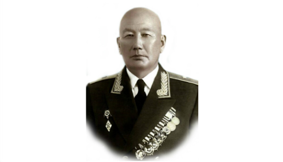 Тұңғыш қазақ кеңес генералы  - e-history.kz