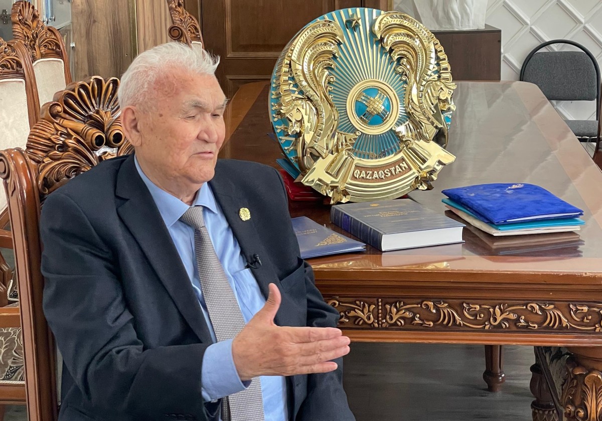Жандарбек Мәлібекұлы: Елтаңба ұлттық намыстан жасалды - e-history.kz