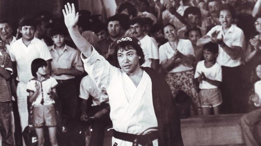 Көп елдің арасында менің туым желбірегенде еріксіз жыладым - Өзтүрік - e-history.kz