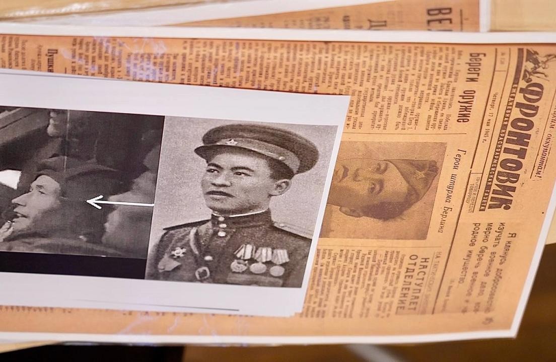 Посол Казахстана в России посетил выставку о вкладе РК в Победу - e-history.kz