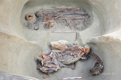 Scientists from Kazakhstan discovered the grave of ancient warrior-musician in Altai