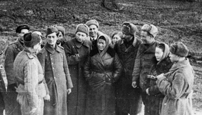 Қазақтың алғашқы офицер қызы