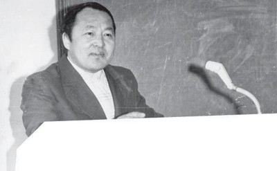 ҰЛЫ ЖОЛАУШЫ