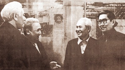 20 фактов об Ильясе Есенберлине