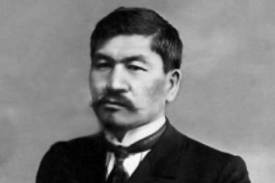 ШЕВЦОВ: "ПОРАЖАЮТ МАСШТАБНОСТЬ И ГЛУБИНА ИССЛЕДОВАТЕЛЯ"