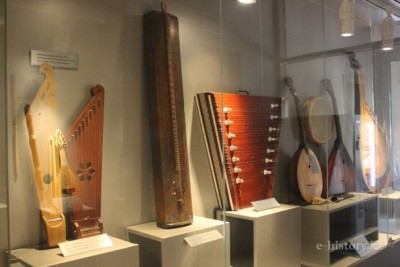 Казахские старинные музыкальные инструменты 