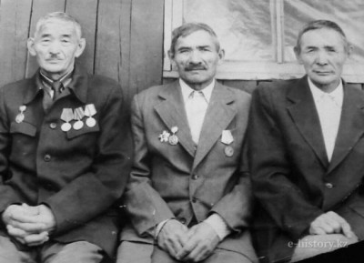 Notes on three brothers' life 