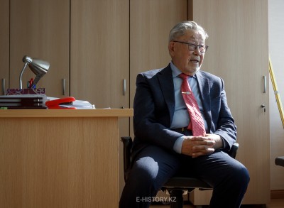 Оразақ СМАҒҰЛОВ: Тобылдың иіріміне тастағанда да аман қалдым