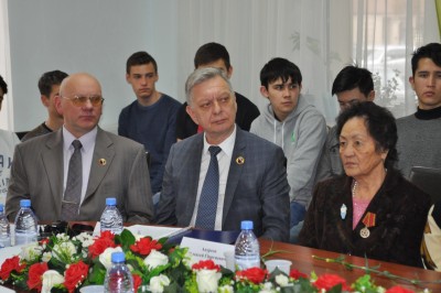 Фонд Санкт-Петербурга представил уникальные документы на выставке «Великая Победа» 