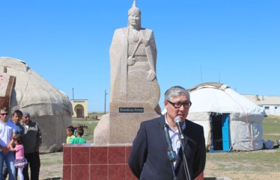 Жанайдар батыр ескерткіші туған жерінде бой көтерді