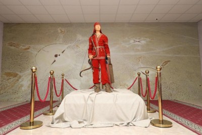 Атырауда «Алтын адам» реконструкциясының тұсауы кесілді 