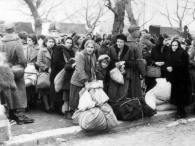 От репрессий пострадали люди и народы