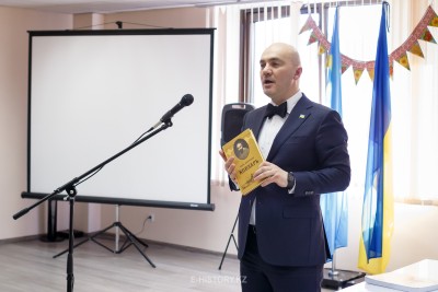 Шевченкоға 1384 ескерткіш қойылған