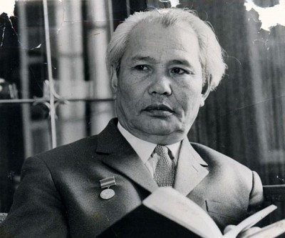 Ілияс Есенберлин туралы 10 дерек  