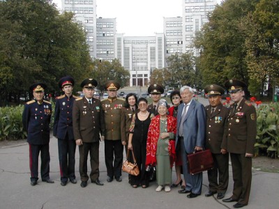 Чтоб тебя на земле не теряли…