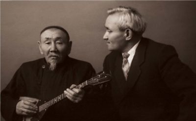         Тоқбай әнші