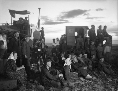 Как хотели отметить 10-летие Казахской АССР? 