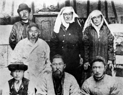 About family portraits of Abai and Tolstoy