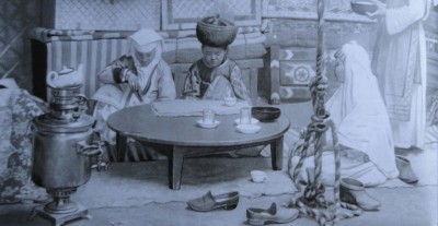 Kazakh hospitality: at the dastarkhan