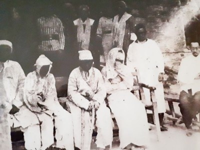 Әлихан, Халел, Ахмет: Жұқпалы ауру жайлы не жазды?