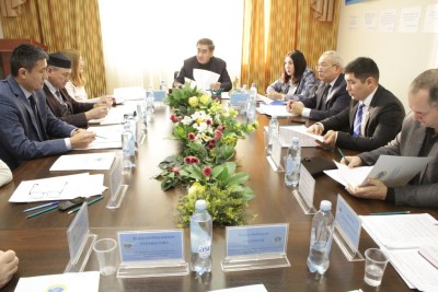 Буркитбай Аяган: Елбасы по праву вошел в историю