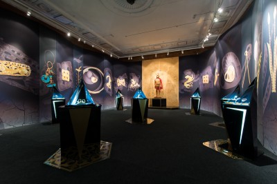 Мәскеу төрінде «Алтын адам» 