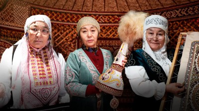 Шеберлер сөйлеткен тарих