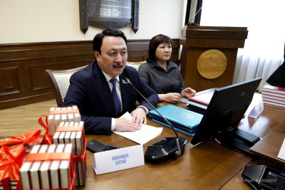 Жанат Әскербекқызы – ғылым мен поэзия биігінде