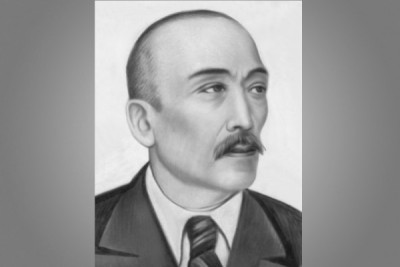 Спандияр Көбеевтің ұстаздық жолы