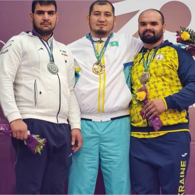 Ел мерейін үстем еткен жампоздар