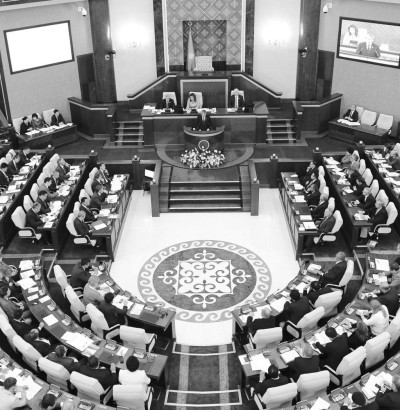 Сенат начал работу 