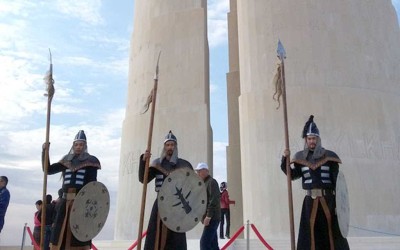 Нуралы-хан: Чтоб над могилою родителя моего учинить строение