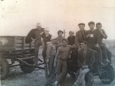 Т. Сүлейменов. Достарды таңдай алмайсың