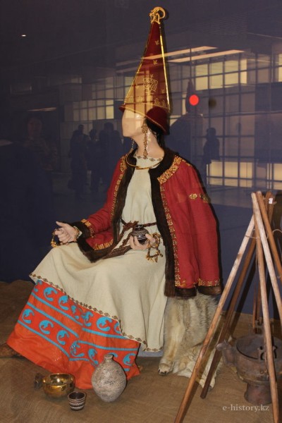 “Golden woman” was presented in the National museum of Kazakhstan