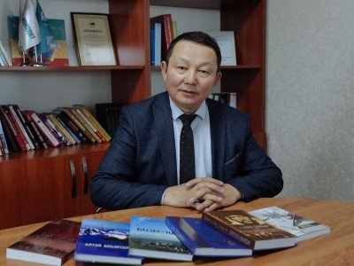 Жәди Шәкенұлы: Тарихи тақырыптарды көбірек қаузап жүрмін