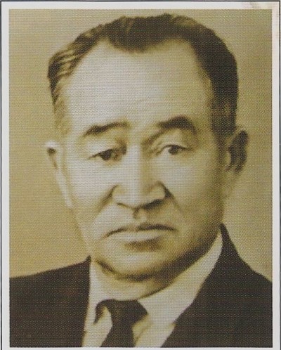  Сурет салып отырып қайтыс болған қылқалам шебері